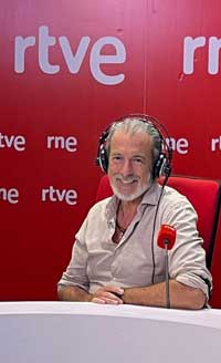 Eduardo Manchón de Hipnosis Madrid - entrevista sobre hipnosis en Radio Nacional de España. Hipnosis Madrid - hablando sobre hipnosis terapéutica en Radio RNE